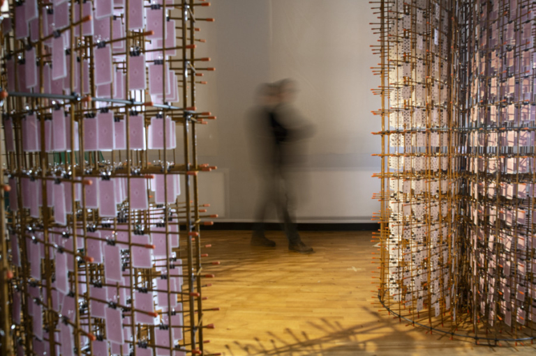 8. Utställning för 800 000 kr